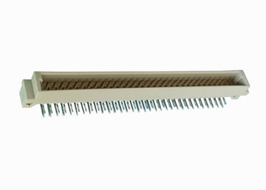 Mannelijk DIN 41612 PCB-het Type van de Speld Rechte hoek van de Speldschakelaar 2X32 Beige Kleur